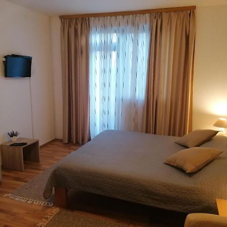 Apartment And Rooms Nevenka بولجاناك المظهر الخارجي الصورة