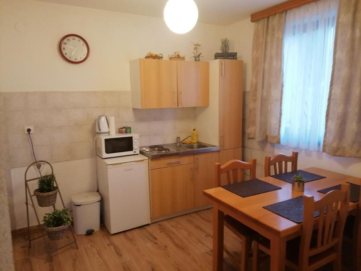Apartment And Rooms Nevenka بولجاناك المظهر الخارجي الصورة